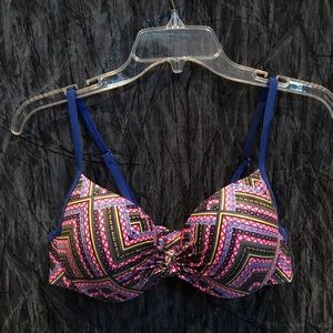 NWOT Italian Bikini top